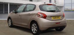 
										Peugeot 208 (2014) full									